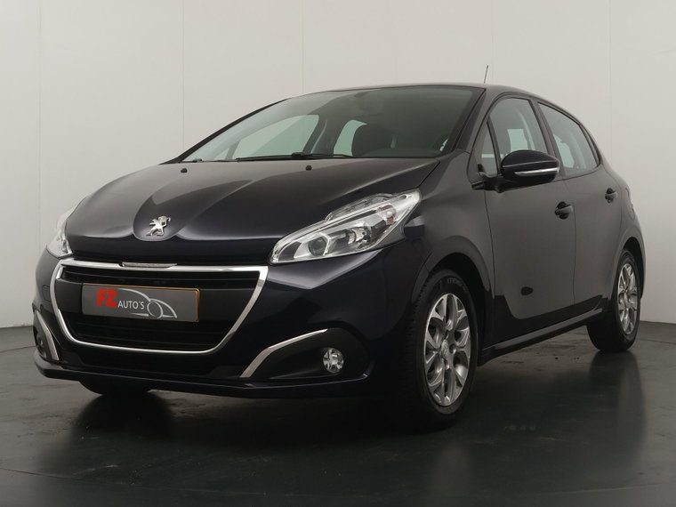 Peugeot 208 foto 1