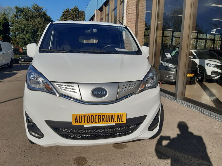 Nissan E-NV200