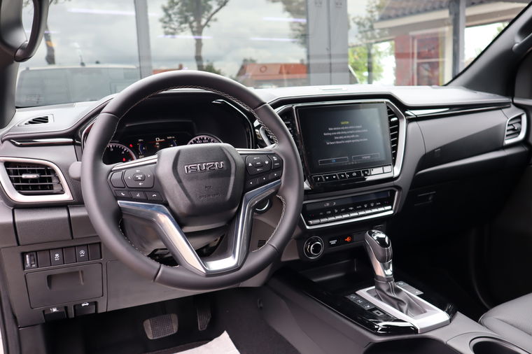 Isuzu D-max