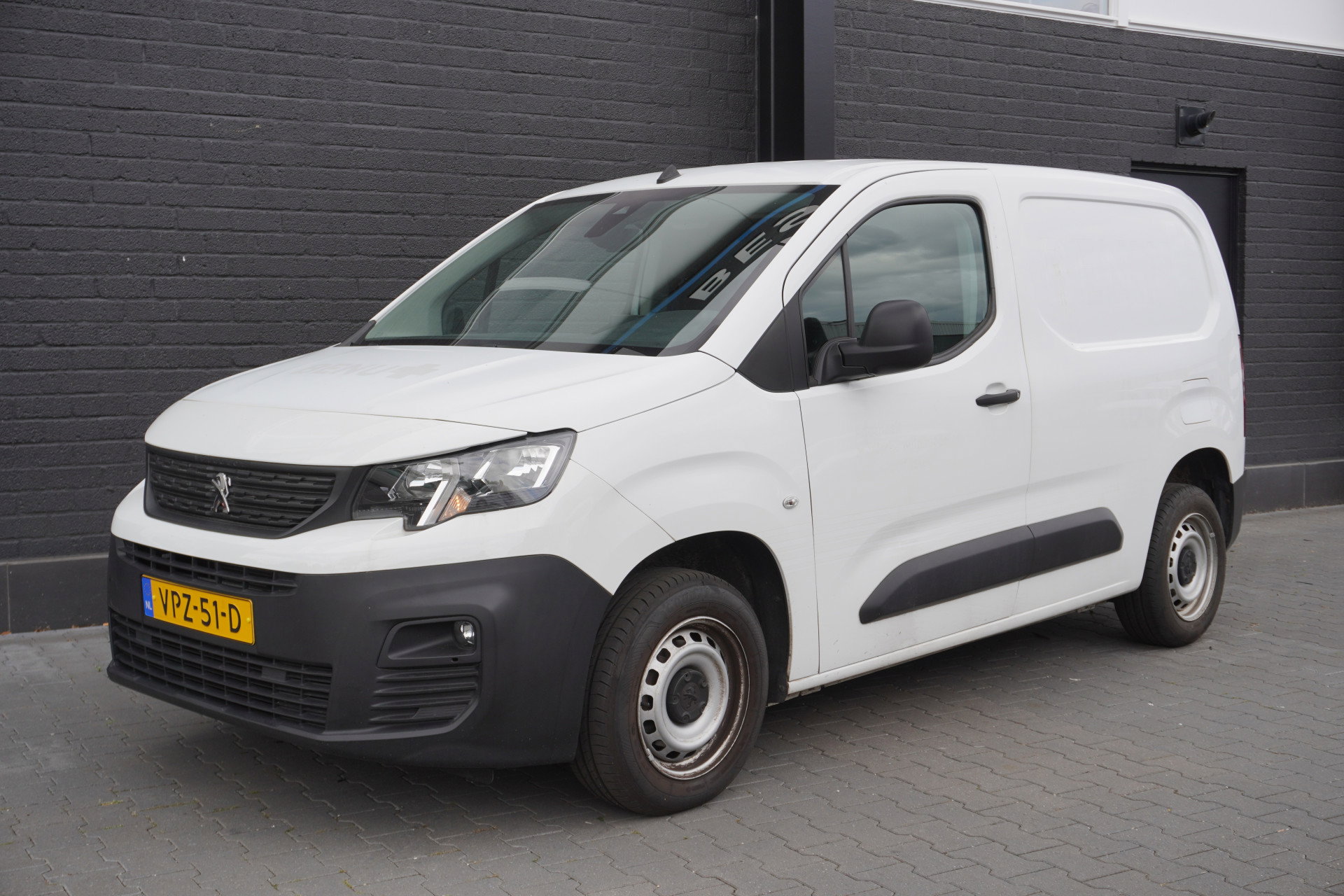 Foto van Peugeot Partner