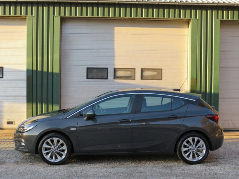 Opel Astra foto 1