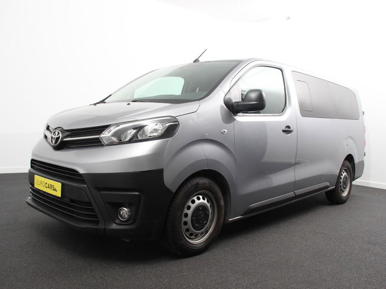 Toyota Proace Shuttle