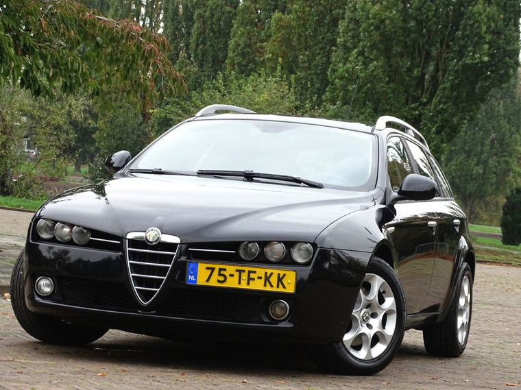 Alfa Romeo 159
