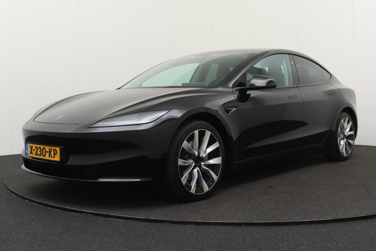 Tesla Model 3 foto 1