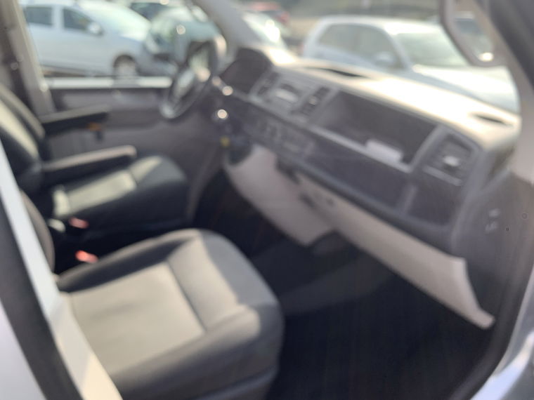 Volkswagen Transporter Kombi 9-persoons