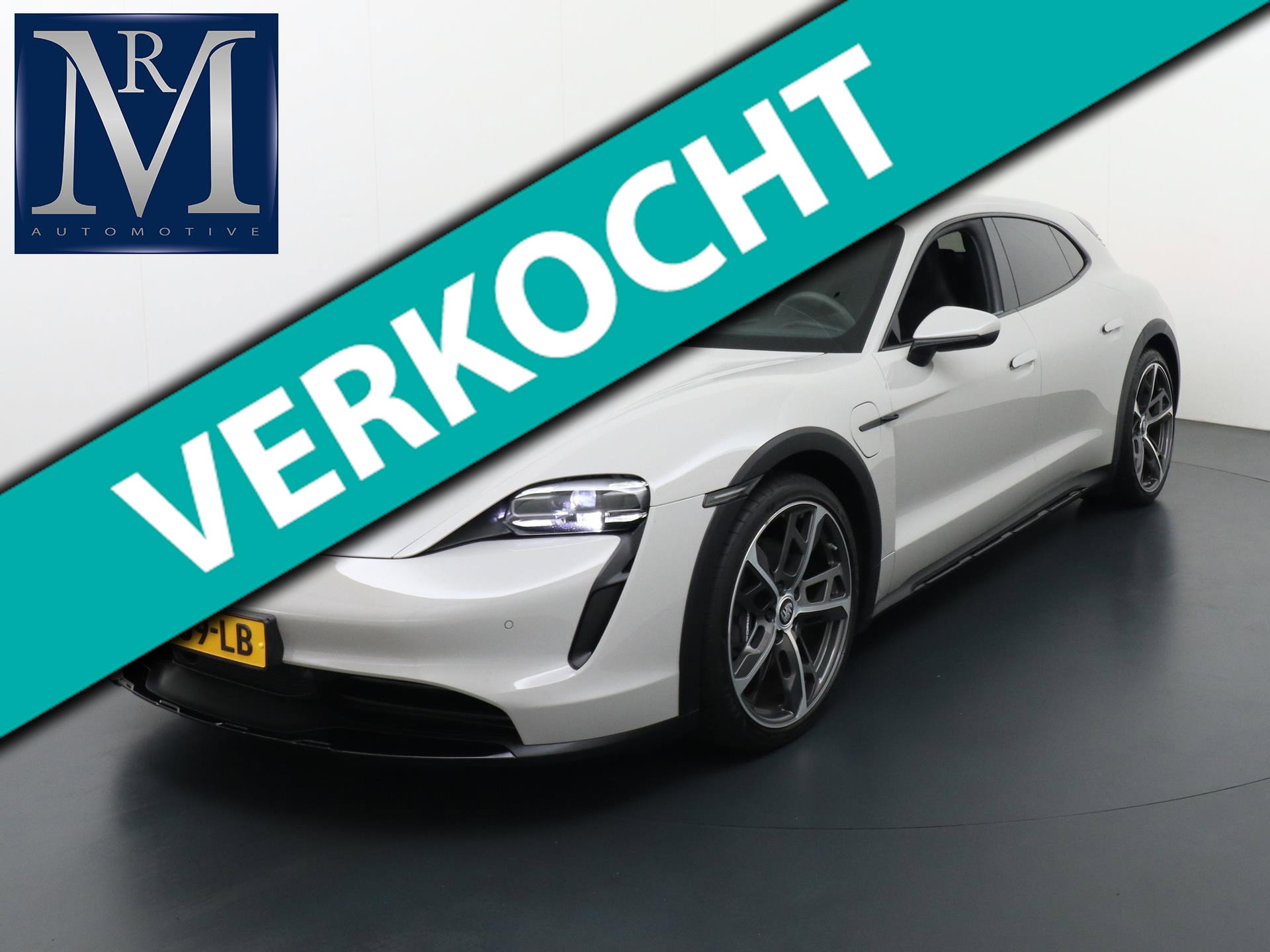 Foto van Porsche Taycan Cross Turismo