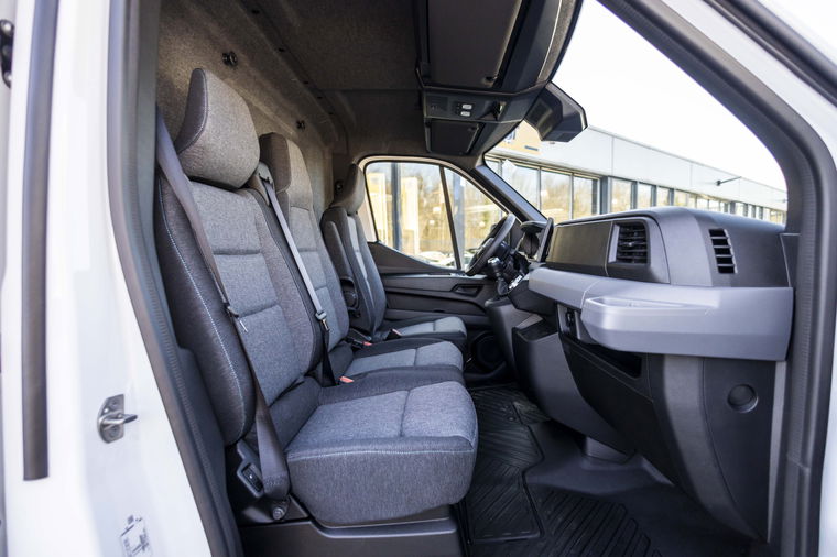 Nissan Interstar