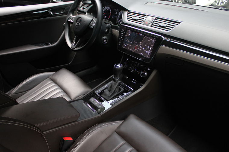 Škoda Superb