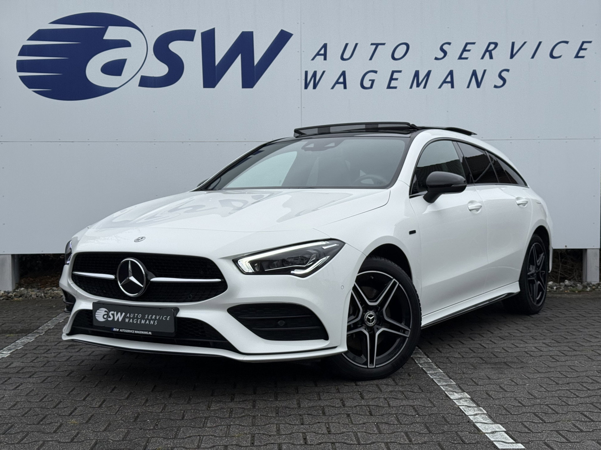 Foto van Mercedes-Benz CLA