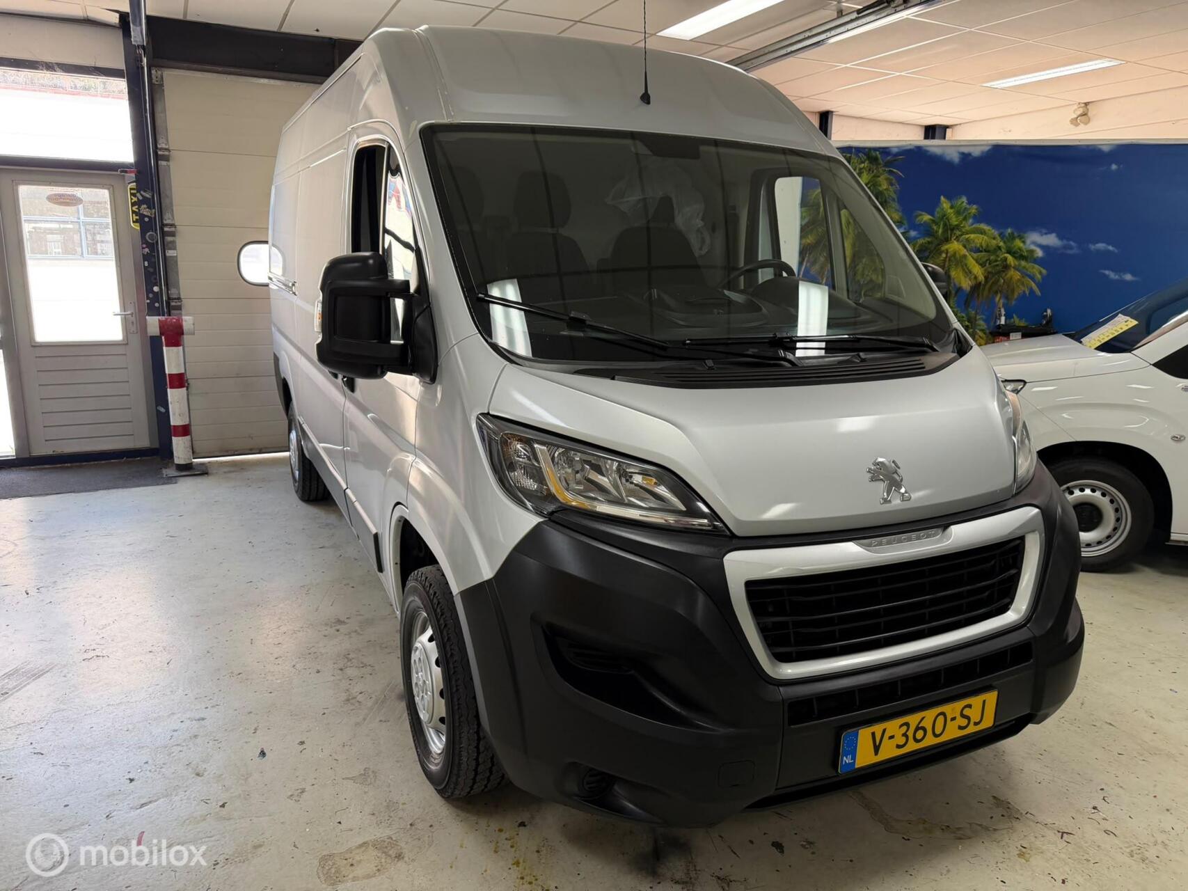 Foto van Peugeot Boxer