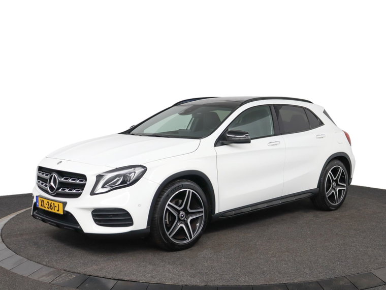 Mercedes-Benz GLA foto 1
