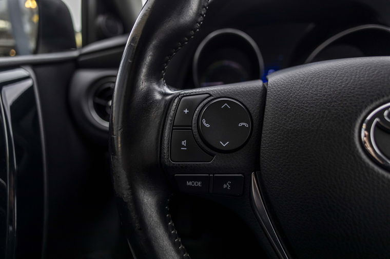 Toyota Auris Touring Sports