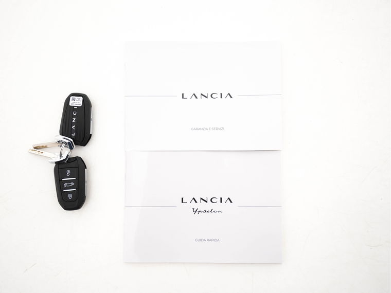 Lancia Ypsilon