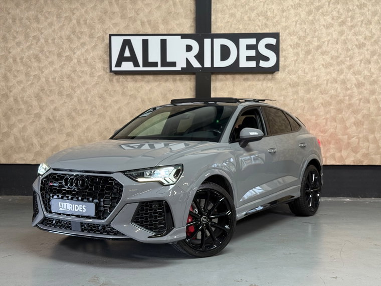 Foto van Audi RSQ3