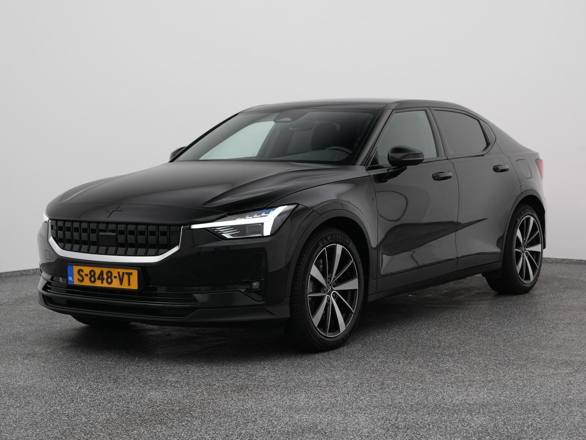 Foto van Polestar 2