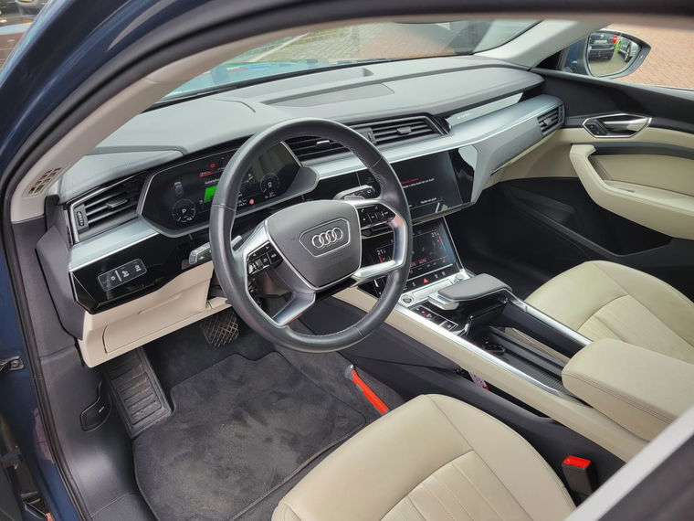Audi Q8 e-tron