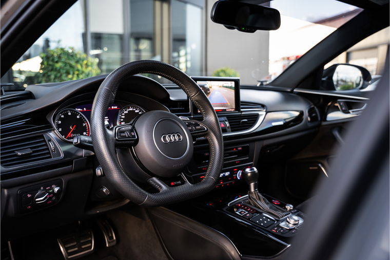 Audi RS6