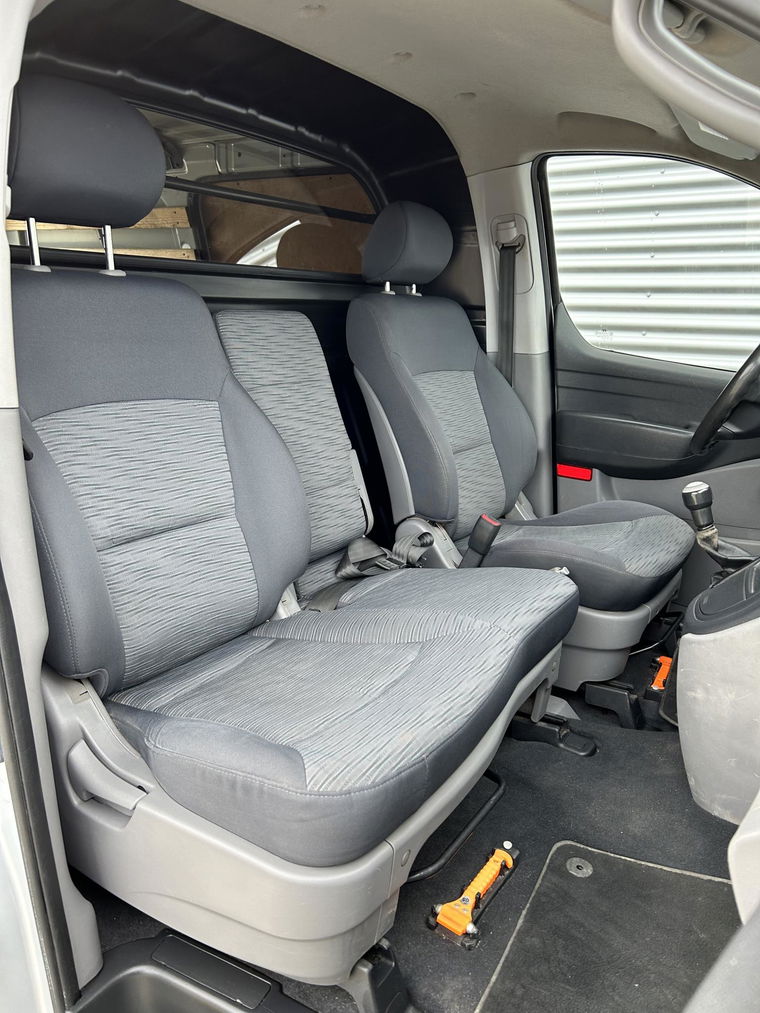 Hyundai H300