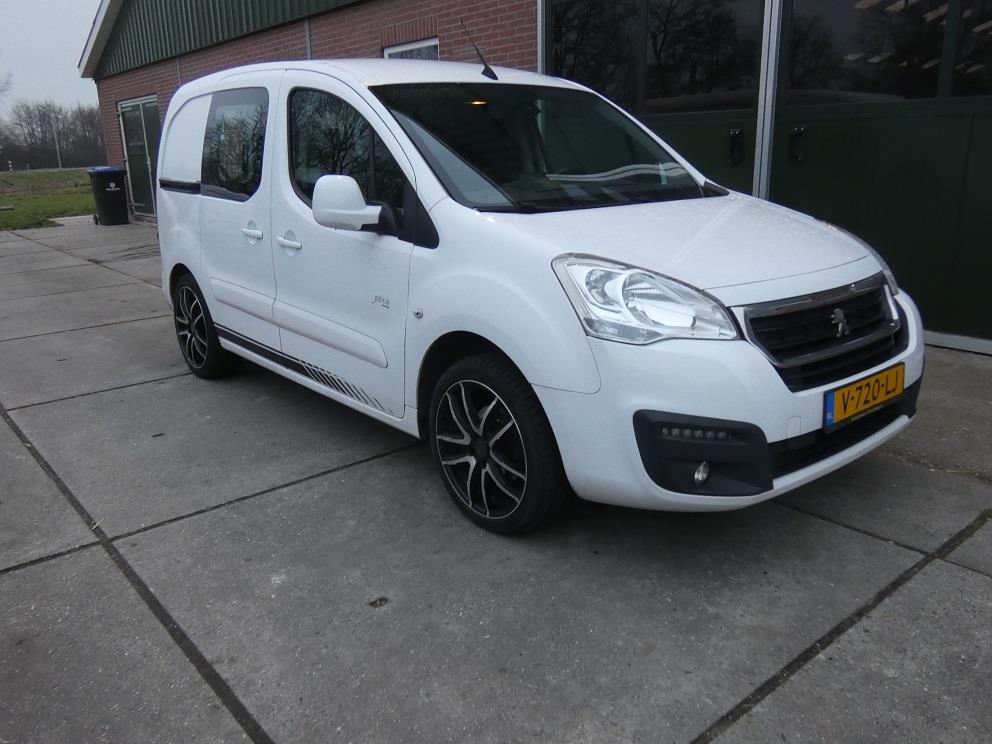 Foto van Peugeot Partner
