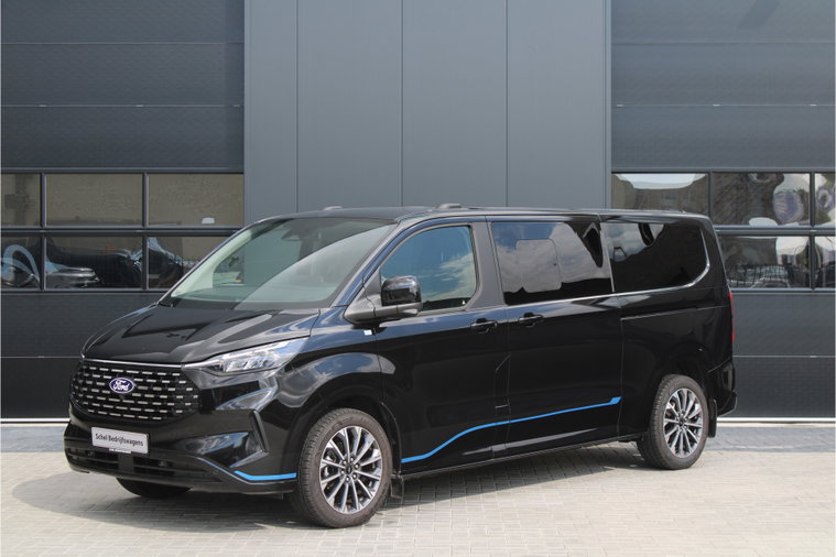 Ford Tourneo Custom foto 1
