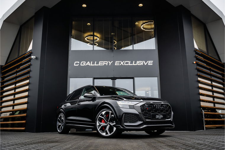 Audi RSQ8