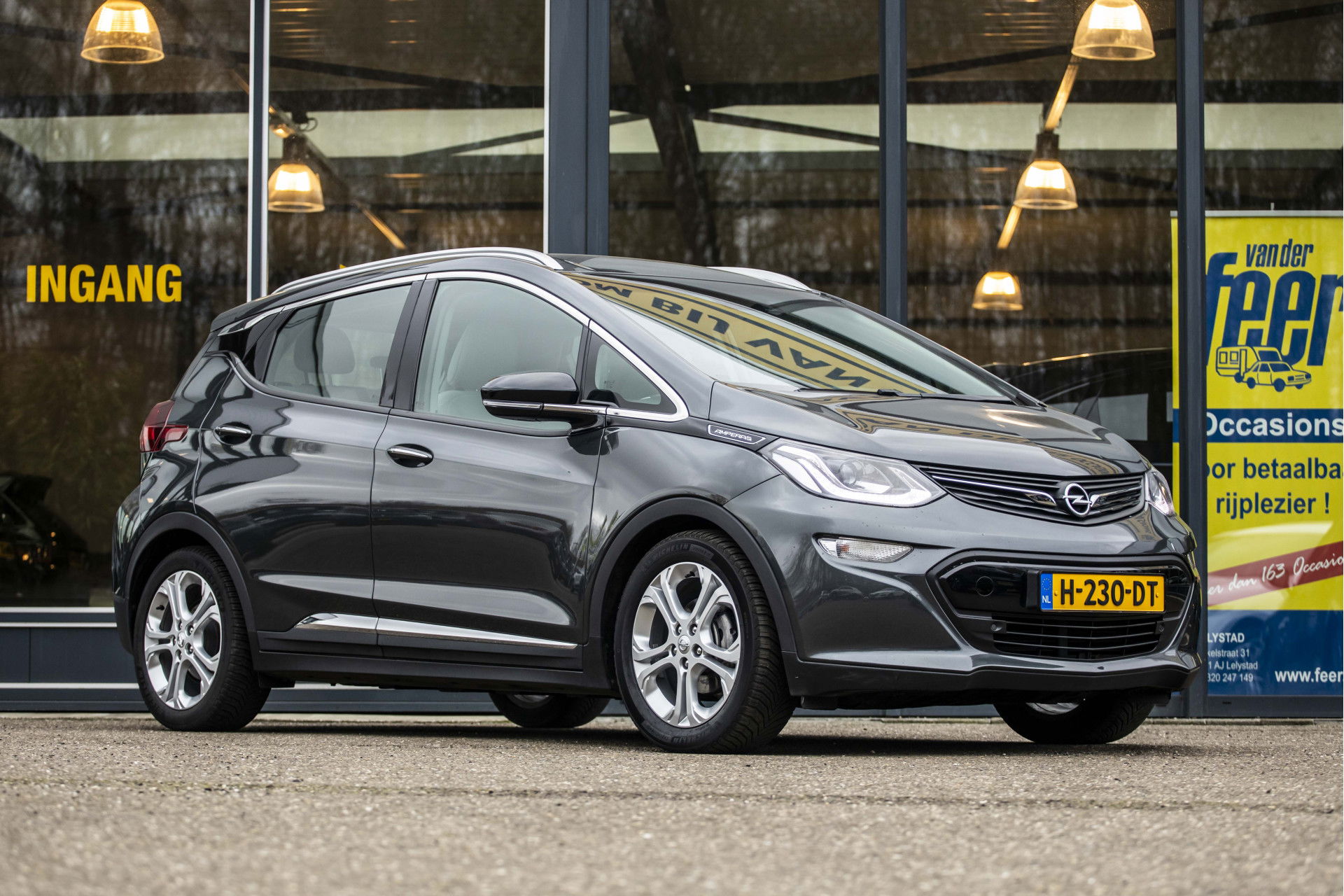 Foto van Opel Ampera-E