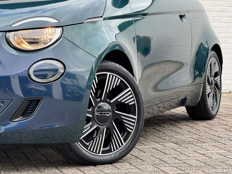 Fiat 500E CABRIO