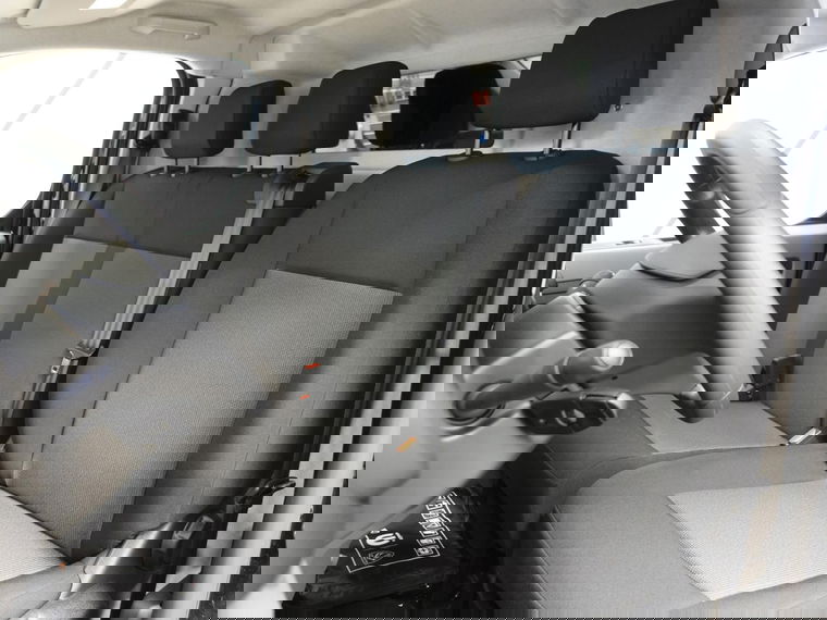 Peugeot e-Expert
