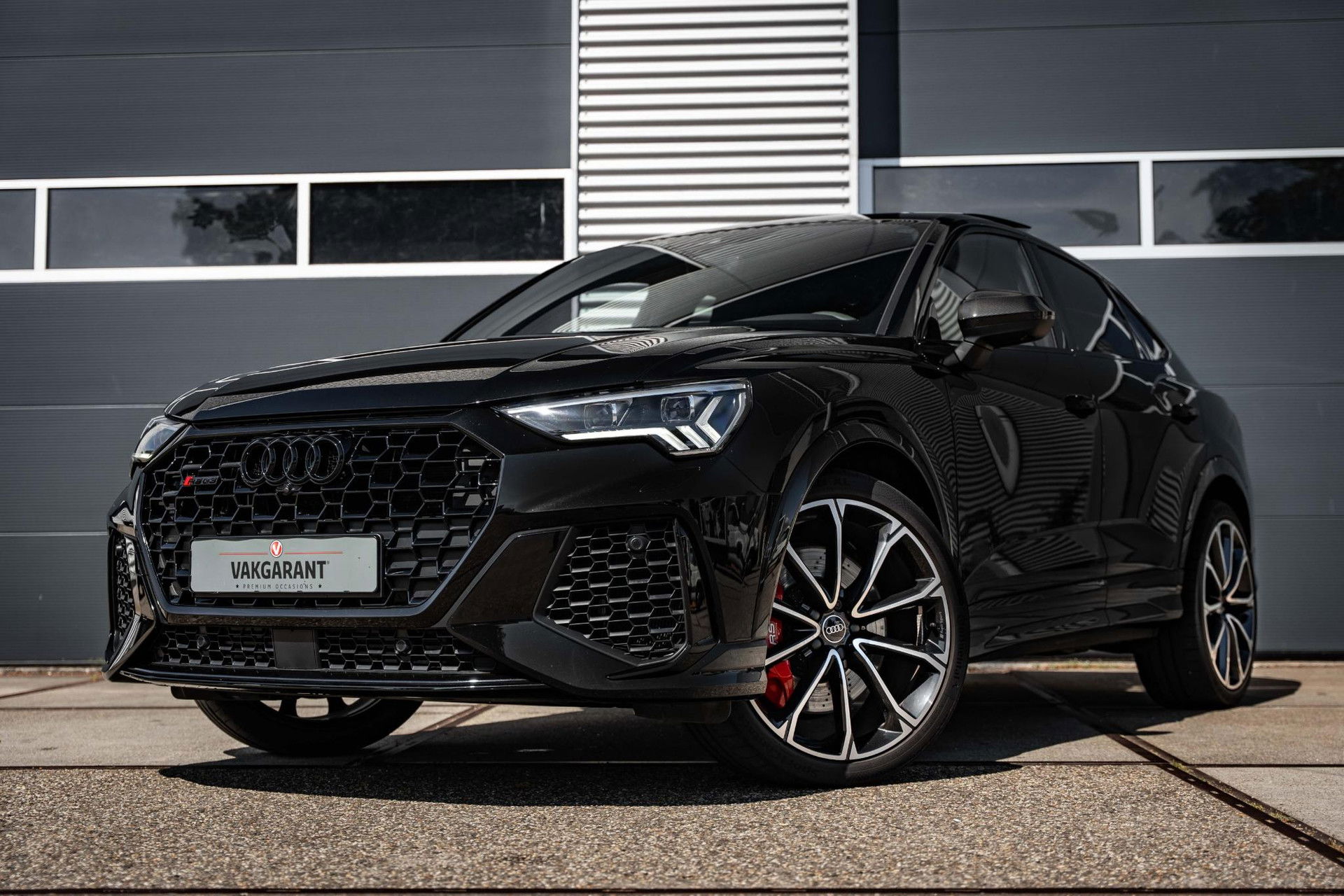 Foto van Audi RS Q3 Sportback