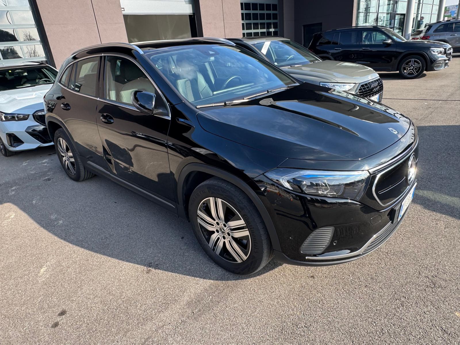 Foto van Mercedes-Benz EQA