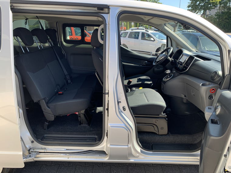 Nissan E-NV200
