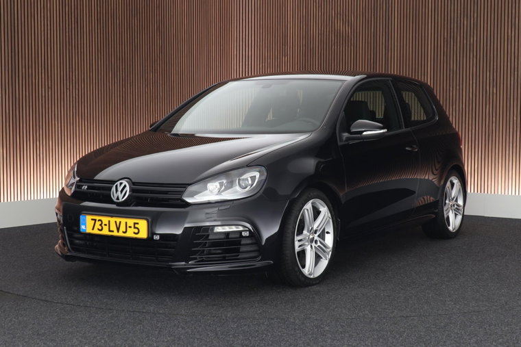 Volkswagen Golf foto 1