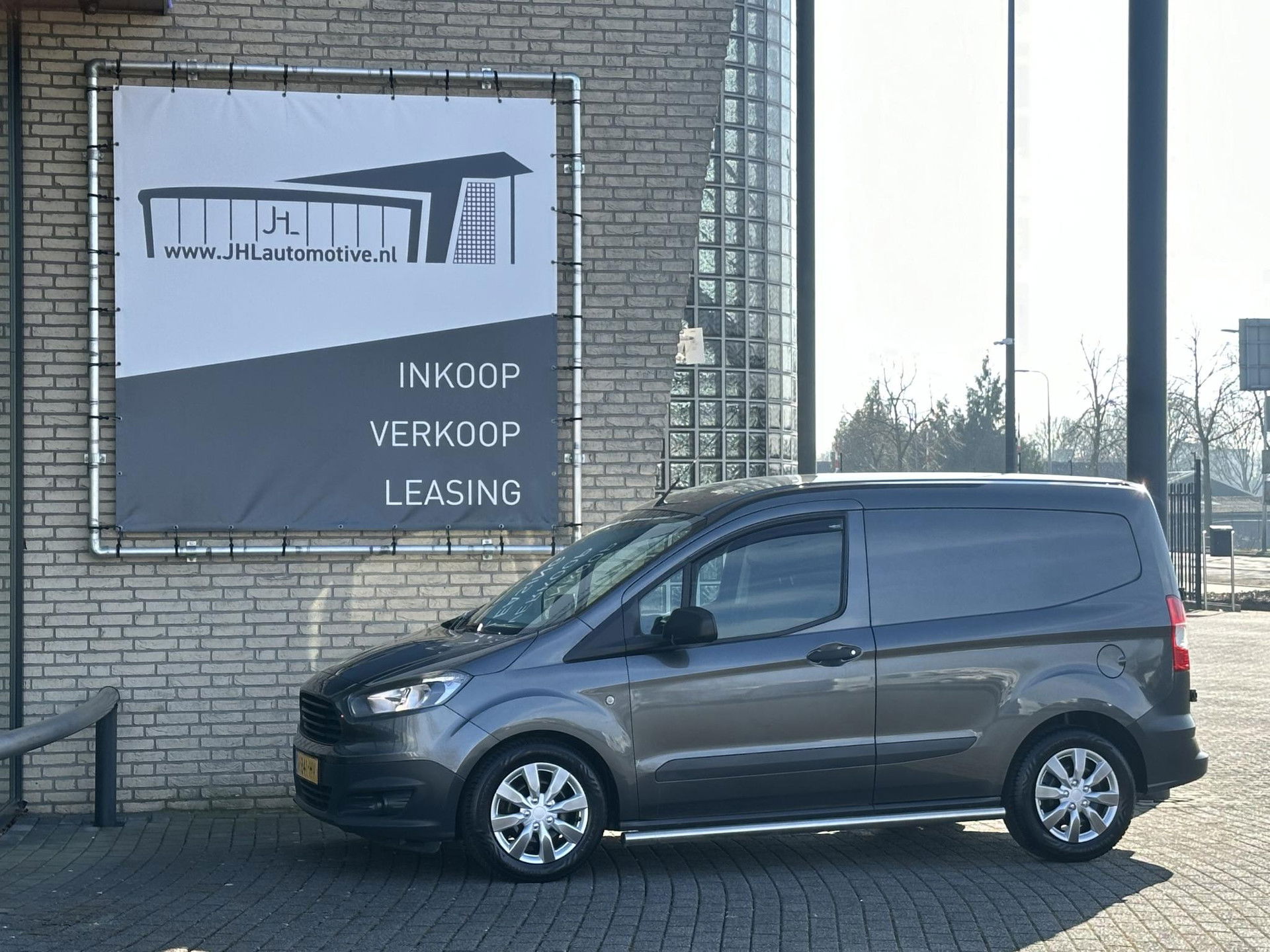 Foto van Ford Transit Courier