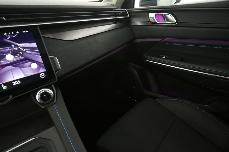 Lynk Co 01
