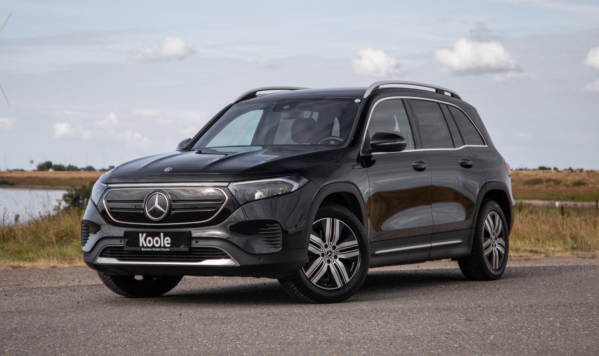 Foto van Mercedes-Benz EQB