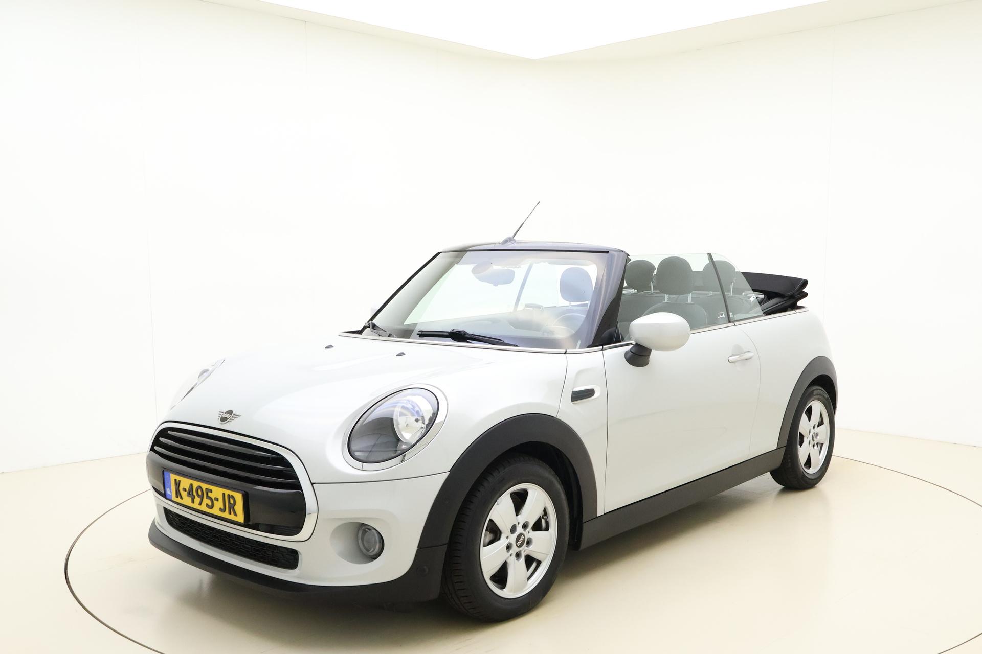 Foto van MINI Cabrio