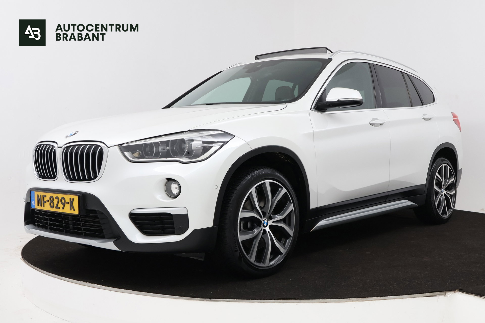 Foto van BMW X1