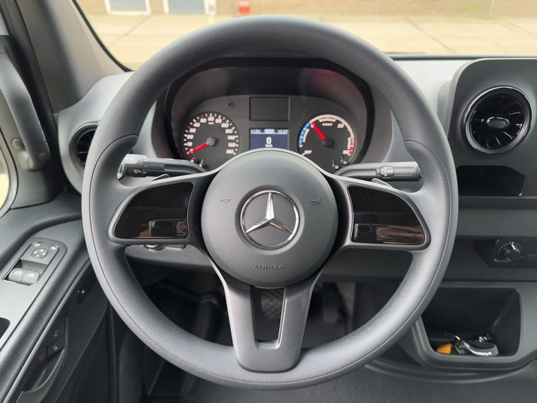 Mercedes-Benz eSprinter