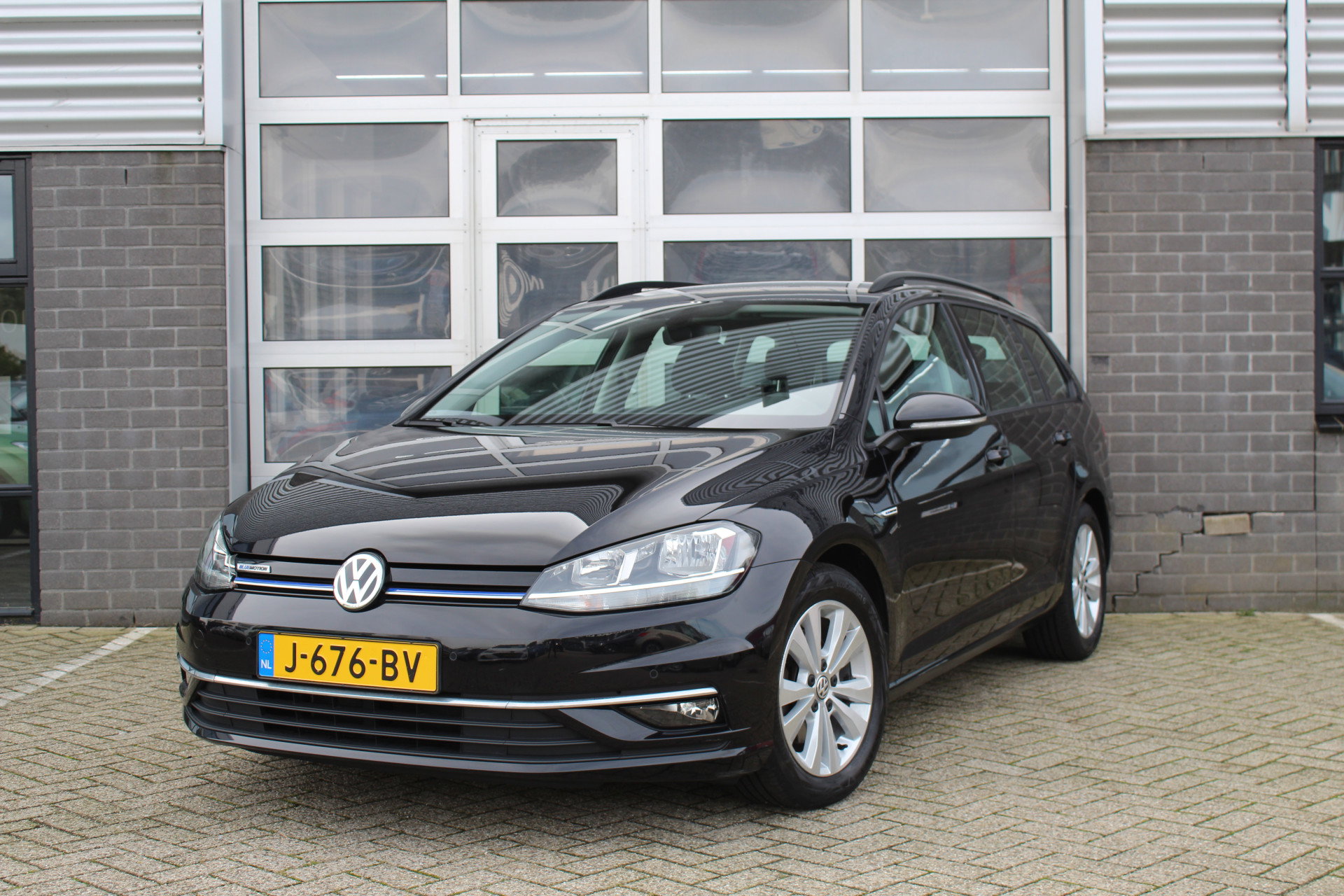 Foto van Volkswagen GOLF Variant
