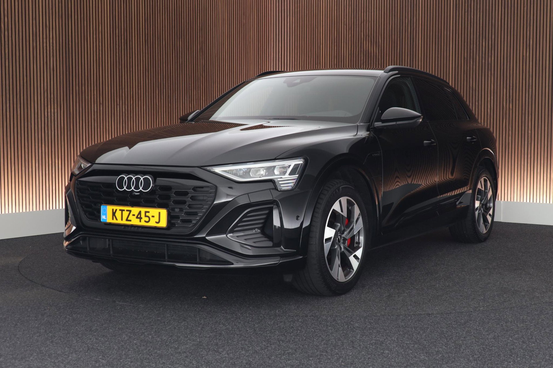 Foto van Audi Q8 e-tron