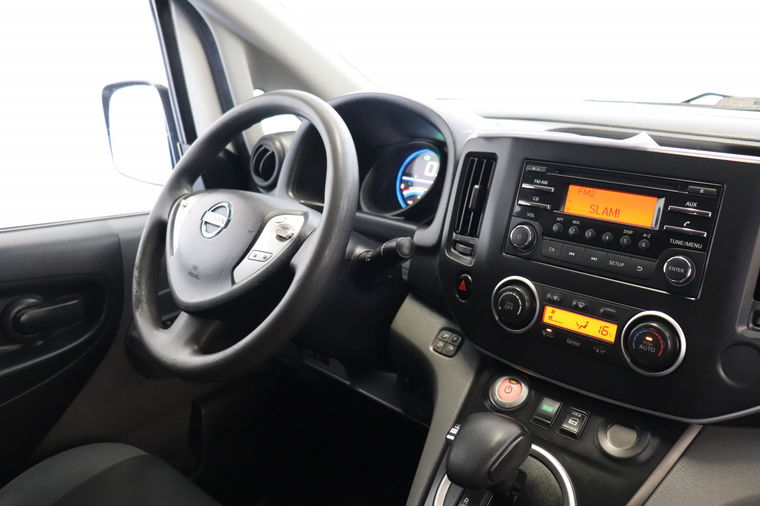 Nissan E-NV200