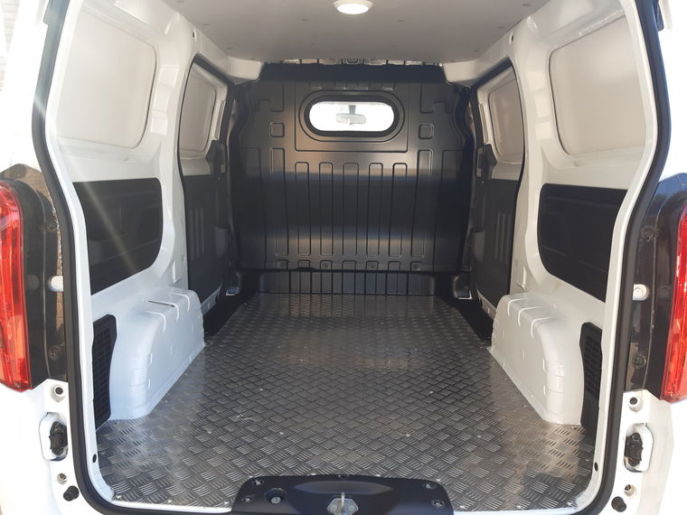 Nissan E-NV200