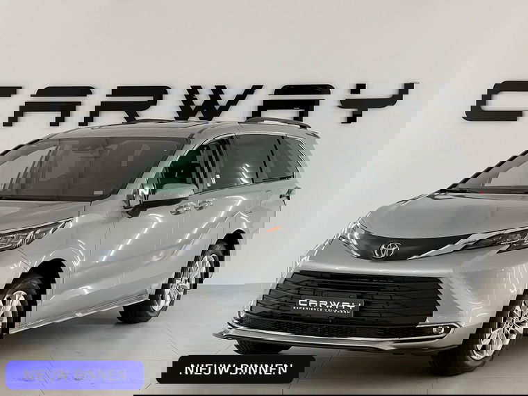 Foto van Toyota SIENNA