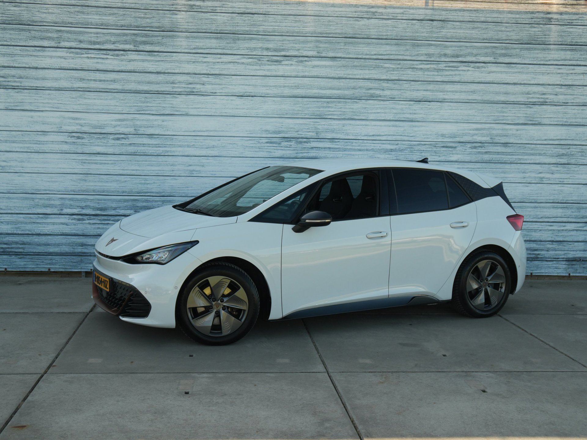 Foto van CUPRA Born