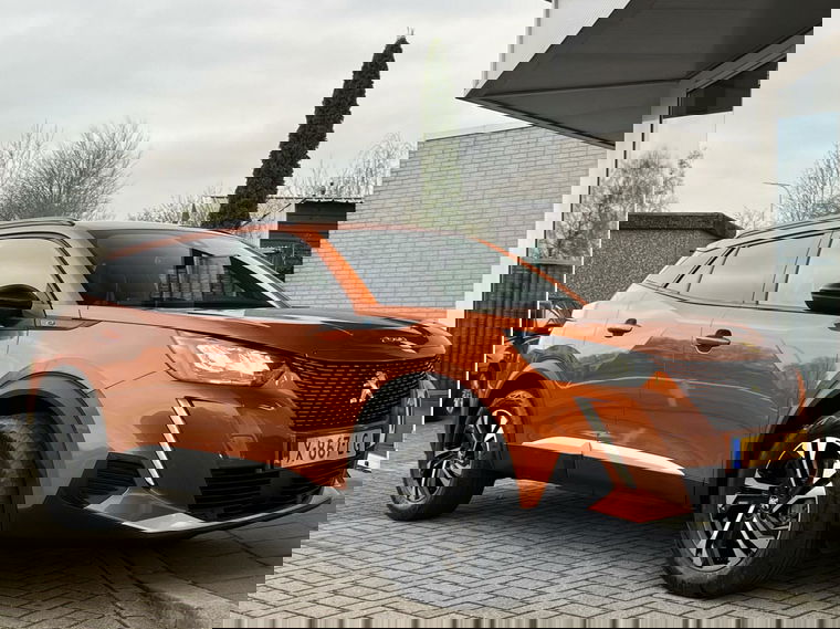 Peugeot e-2008