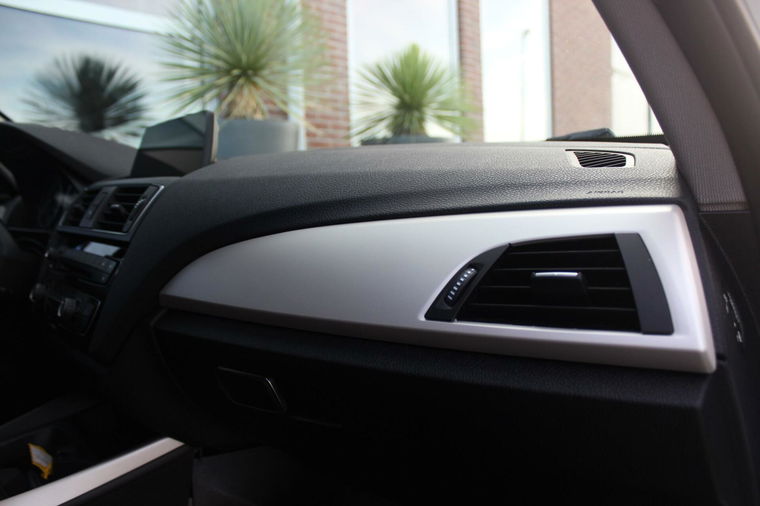 BMW 1-serie 116i F20 Essential Facelift 5-deurs | NL auto | Sportstuur | PDC | Navi | Cruise-control | NAP | Alpinweiss |