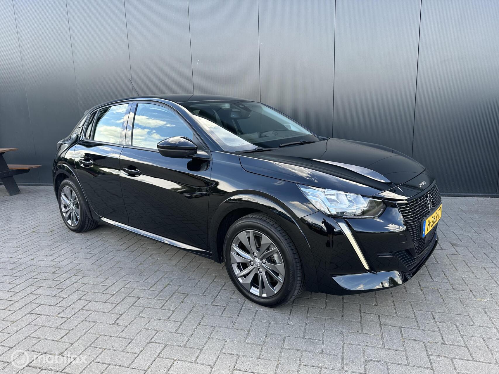 Foto van Peugeot e-208
