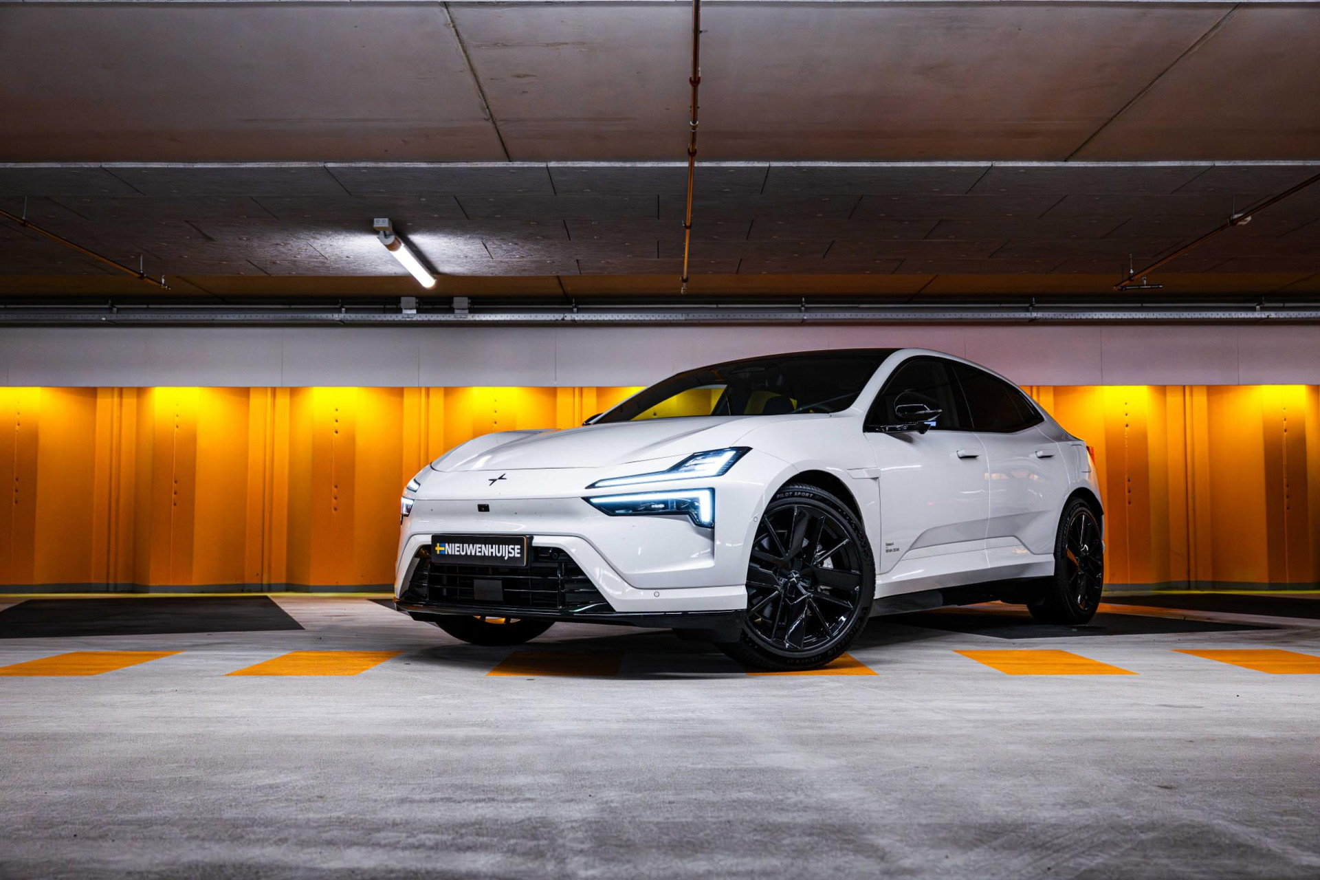Foto van Polestar 4