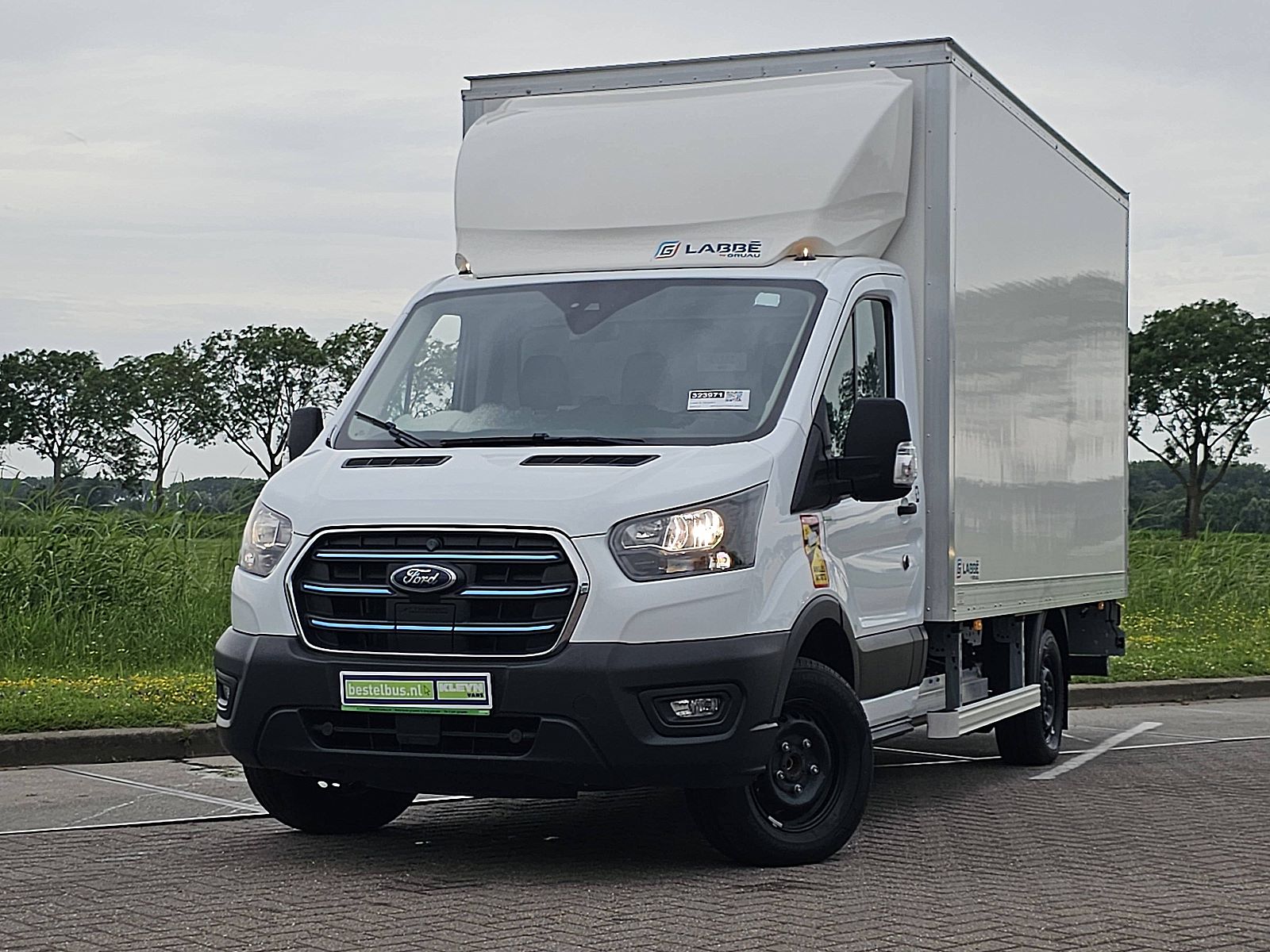 Foto van Ford E-Transit