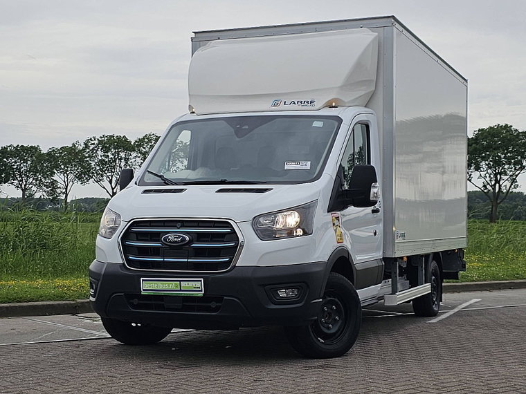 Foto van Ford E-Transit
